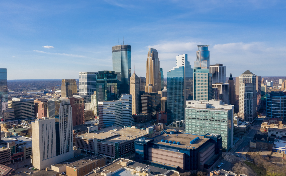 Minneapolis City skyline to highlight CrashPlan's pub trivia event .